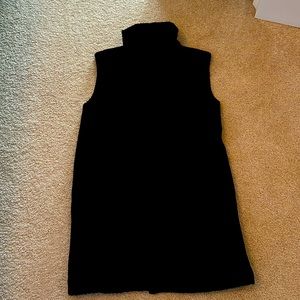 Theory. Size small. Long vest. Nice and cozy!